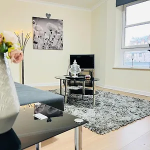 Apartment Peaceful 2 Bedroom Flat With Free Parking, Edinburgh