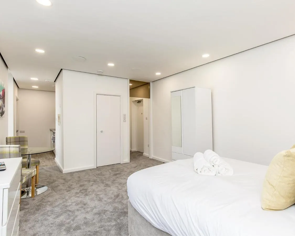 Refurbished Studio Next To The Royal Mile Apartment Edinburgh