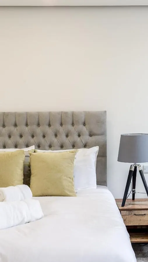 Refurbished Studio Next To The Royal Mile Apartment Edinburgh